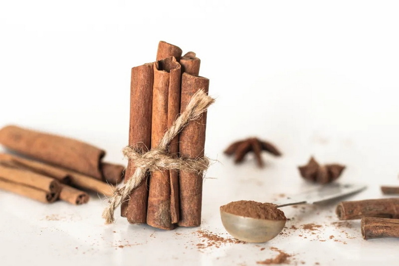 How Does Cinnamon Bark Extract Compare to Ginseng for Energy Boosting